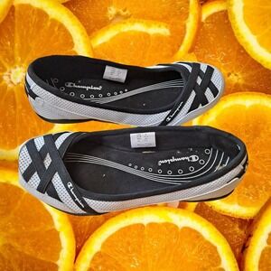 Champion Black and White Loafers Size 9‎